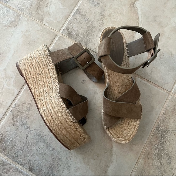 Celine espadrille flat wedge, Size 38 - Picture 5 of 13